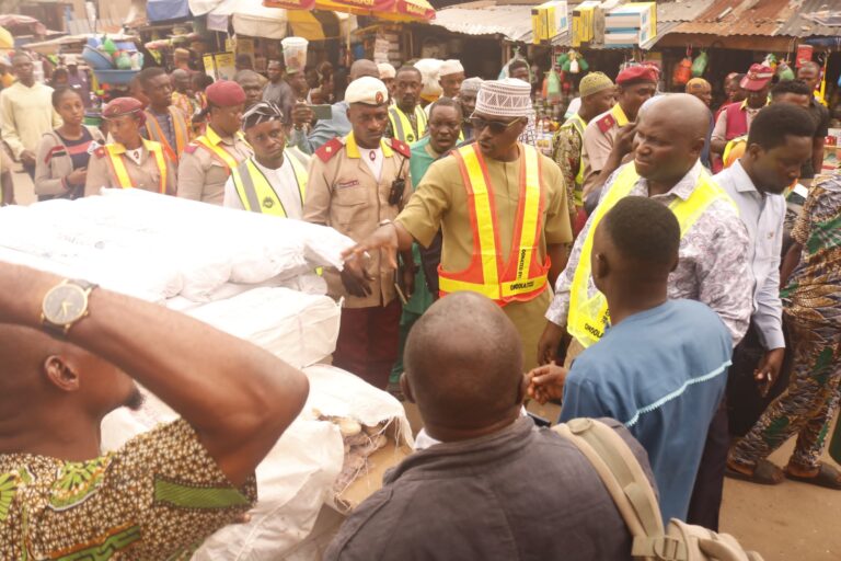 OYRTMA Issues Last Warning To Road Side Traders At Ogunpa Market ….sets July 21 for enforcement