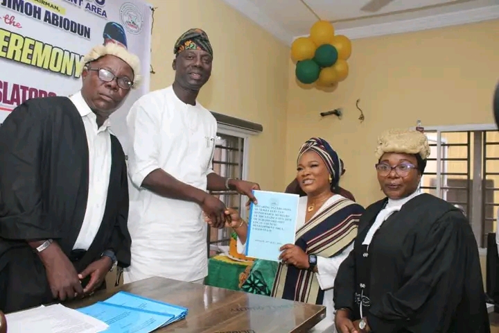 Agbado Oke- Odo Chairman Assumes Office, Swears in Elected Councilors